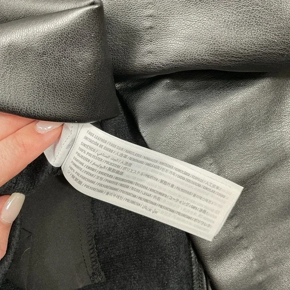 Abercrombie & Fitch Black Faux Leather Sleeveless Mini Dress Size Medium - Picture 7 of 8